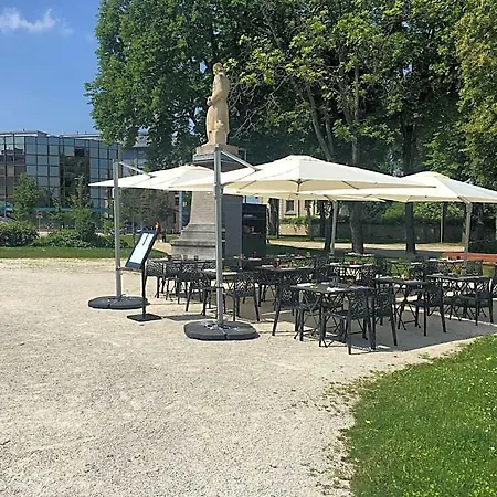 Hotel Restaurant Des Remparts 3*