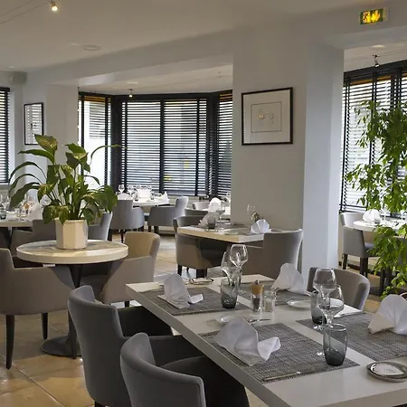 מלון Restaurant Des Remparts