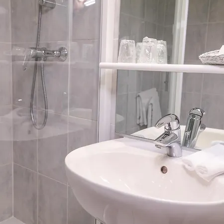 Hotell Restaurant Des Remparts 3*