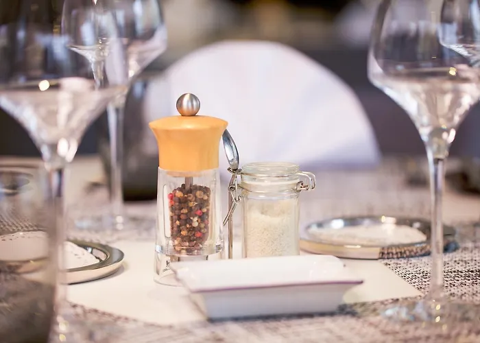 Restaurant Des Remparts Hotel Chaumont (Haute-Marne)